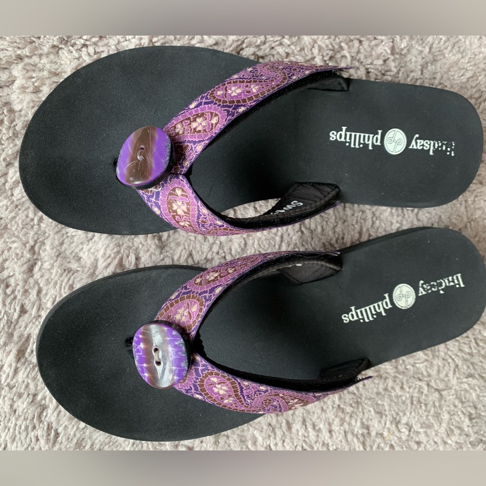Lindsay Phillips switch flops